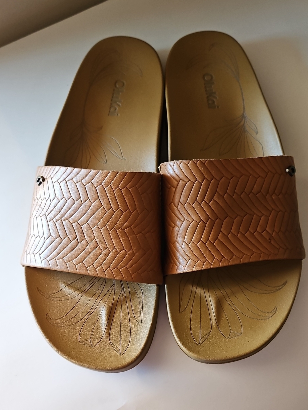OLUKAI KIPE'A PONO SLIDES SZ 8